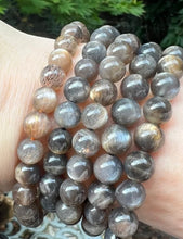 Load image into Gallery viewer, Black Sunstone Bracelet
