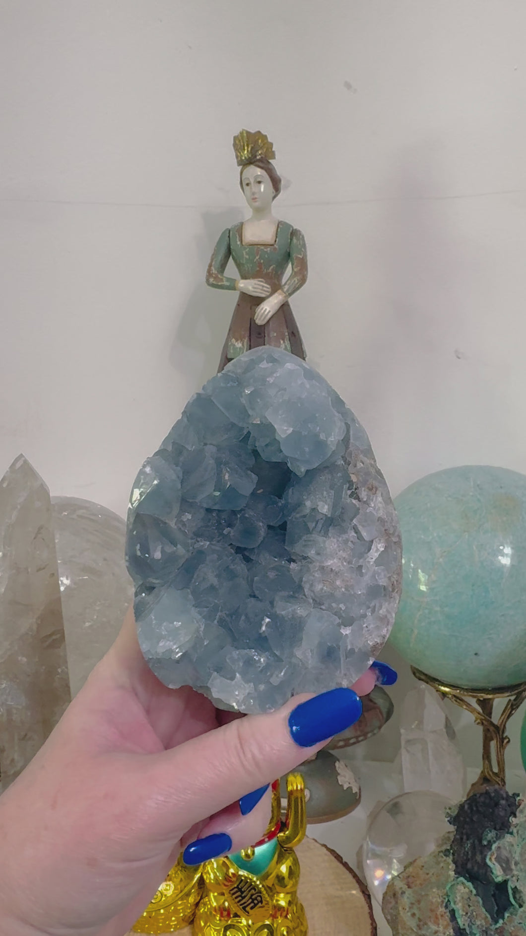 Huge Celestite Egg